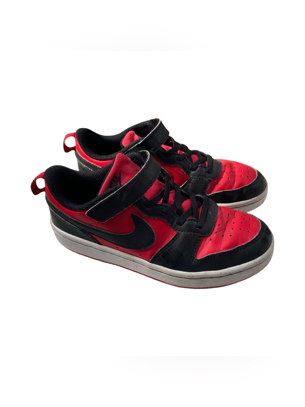 Nike Kids Red and Black Low-Top Sneakers with Hook-and-Loop Strap